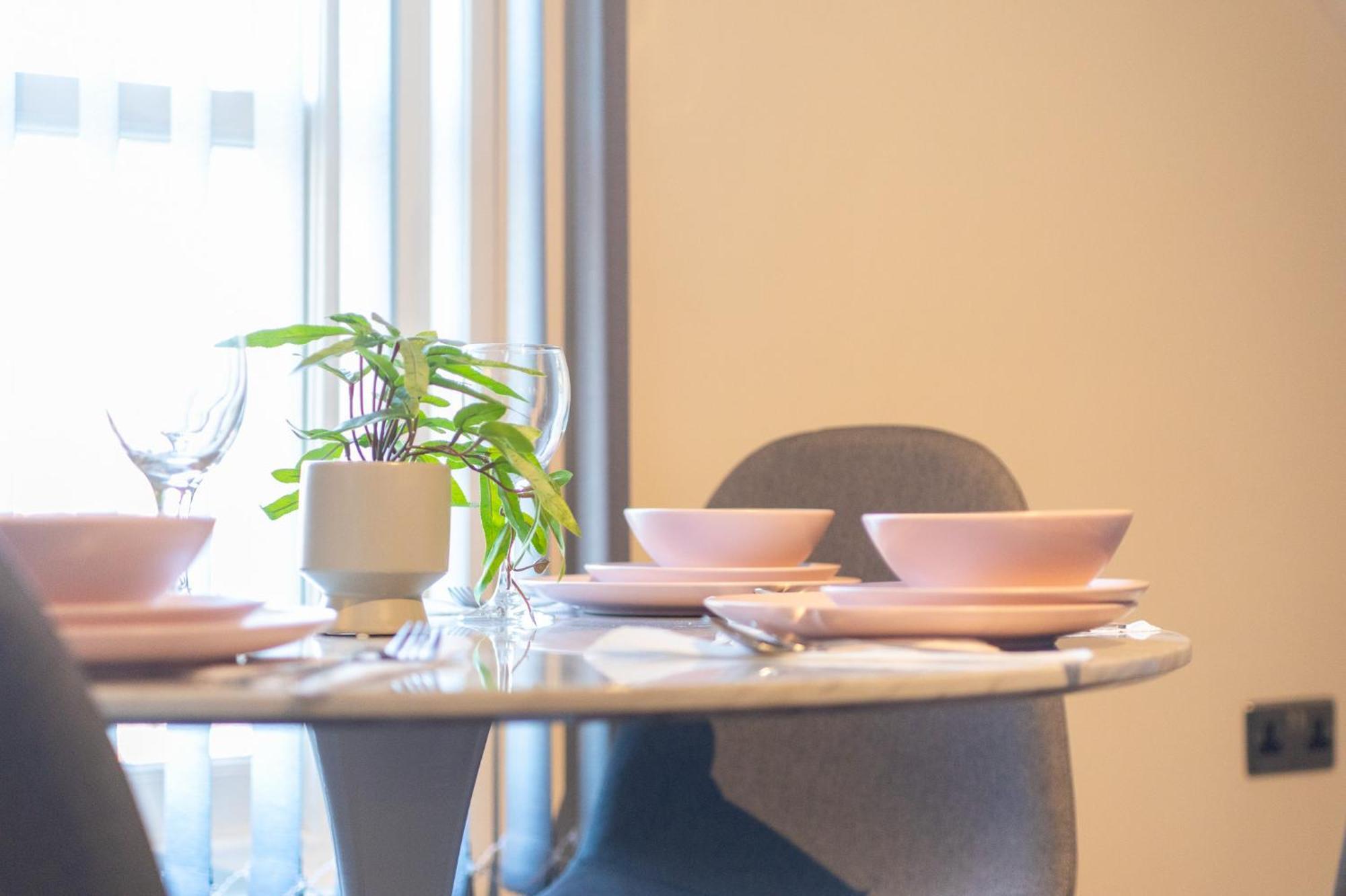 Msrsh Lux 5 Apartment Manchester Bagian luar foto